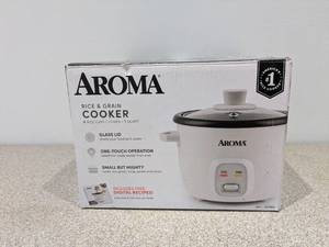 lot 7 image: AROMA RICE & GRAIN COOKER