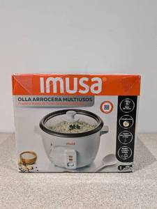lot 25 image: NEW IMUSA RICE COOKER