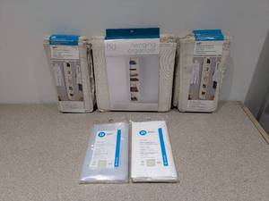 lot 78 image: 3 NEW HONEY CAN DO ORGANIZERS