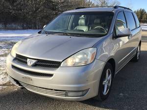 2005 Toyota Sienna XLE