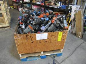 lot 106 image: Pallet of Processed USED Power Tools - TESTED GOOD - MISSING PARTS