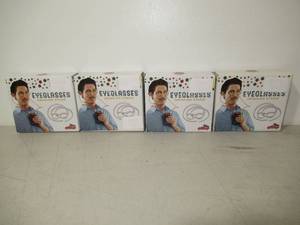 lot 133 image: Zany lot of 4 Eyeglasses Drinking Straws