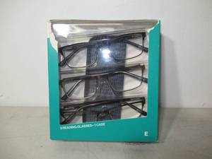 lot 139 image: Design Optics by Foster Grant Full Rim Metal Reading Glasses, 3-pack  2.00 Power