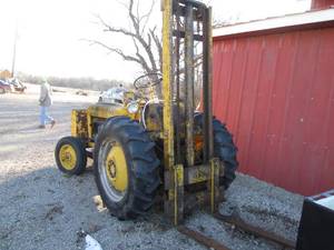 lot 1 image: Rare 1957 Ford 841 Sherman forklift...