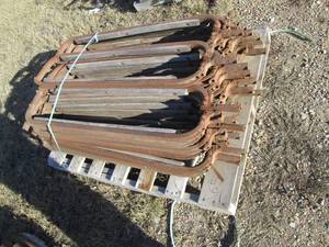 lot 65 image: Stantion parts   ...
