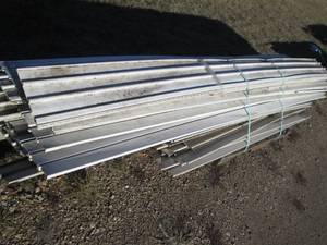 lot 68 image: Pallet of vinyl All Side Charter Oa...