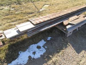 lot 75 image: Pallet of wide weathered wood...