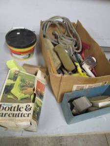 lot 103 image: Quickrete, painting supplies and a ...