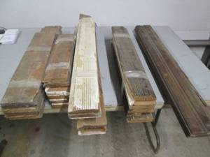 lot 118 image: Large coat of rustic wood great for...