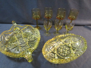 Imperial Yellow Glass, Amber Stems