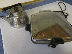 Waffle Iron, Teapot