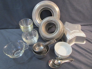 Molds, Custard Dishes
