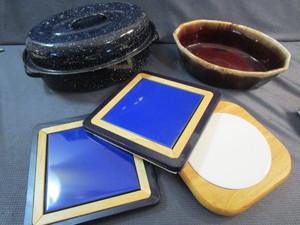 McCoy Casserole, Roaster, Trivets