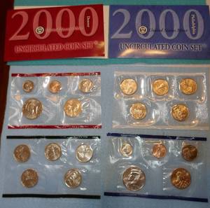 lot 23 image: Two 2000 Uncirculated Coin sets introducing the Sacagawea dollare and state quarters
