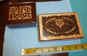 lot 41 image: THREE working music and jewelry boxes