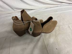 Universal Threads Boots - Size 10