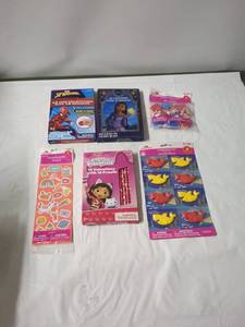 lot 79 image: Collection of Valentines Day Cards, Stickers, and Pencils