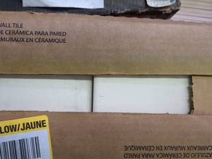 lot 128 image: 2 Boxes of Ceramic Wall Tile - 36 Tiles Total