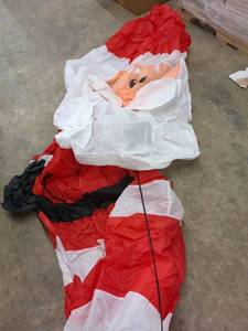 lot 145 image: Inflatable Santa Claus Decoration