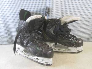 (F-0) Pair of Reebok Hockey Skates ...