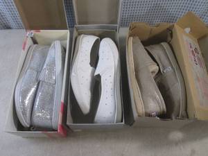 (F-2) 3 Pairs of Shoes 2 Size 5 and...