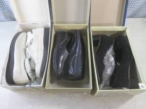 (F-2) 3 Pairs of Shoes Size 6.5...