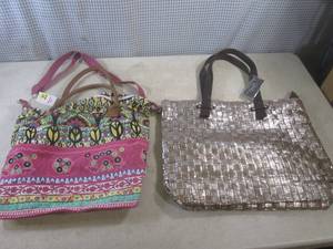 (EW4) 2 Large Hand Bags...