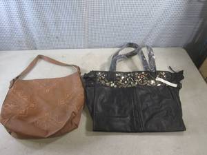 (EW5) 2 Large Hand Bags...