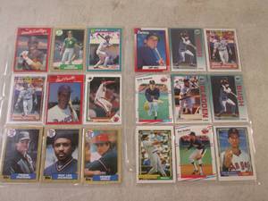 (FS) 2 Binder Sleeves of Baseball C...