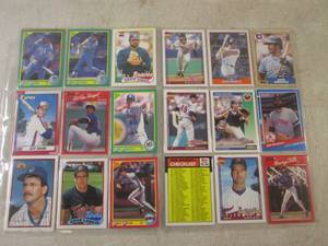 (FS) 2 Binder Sleeves of Baseball C...