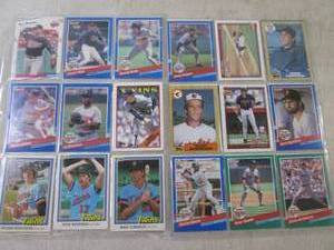 (FS) 2 Binder Sleeves of Baseball C...
