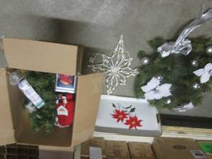 (F-1) Assorted Christmas Decor...