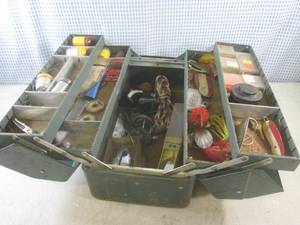 (EW3) Vintage Metal Fishing Tackle ...