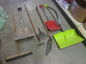 (EW1) Assorted Yard Tools...