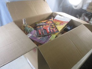 (G-1) Big Box Full of Halloween Dec...
