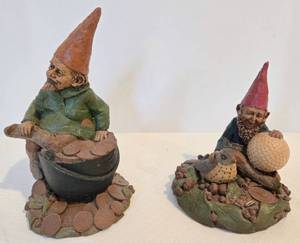 lot 33 image: Vintage 80s TOM CLARK Gnome Figurine Creations - Qty 2