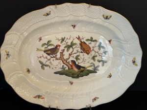 lot 6 image: Vintage HEREND Rothchild Bird China Large Oval Serving PLATTER