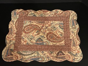 lot 87 image: Vintage French Country Paisley Quilted PLACEMATS Tableware - Qty 8