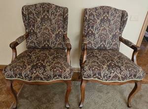 lot 94 image: 2 Queen Anne Tapestry Chairs from Erickson Interiors 