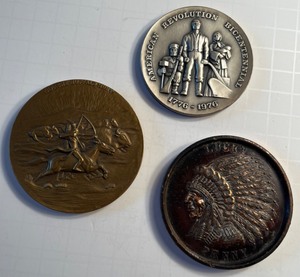 lot 12 image: Vintage 1959 ALAN HOUSER Apache Buffalo Hunt Bronze Medallion Coin Limited Edition