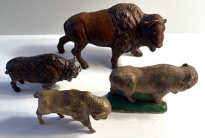 lot 53 image: Antique Vintage BUFFALO Souvenir Figurines Made of Celluloid, Chalkware, Resin & Pot Metal