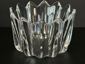 lot 178 image: ORREFORS Crystal Glass - Fleur Bowl - by Jan Johansson