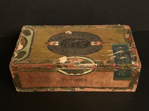 lot 132 image: Antique Vintage LA FENDRICH Havana, Cuba Wood Cigar Box with Paper Labels