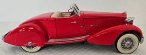 lot 157 image: 1934 PACKARD V12 LEBARON Speedster by Danbury Mint 