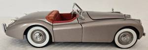 lot 156 image: 1949 JAGUAR XK120 by Danbury Mint 