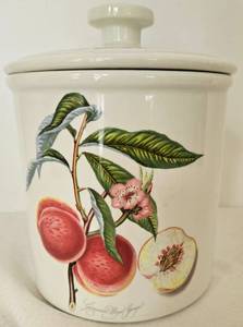 lot 154 image: Vintage PORTMEIRION Ceramic Canister - Goddess of Fruit Series 