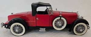 lot 172 image: Franklin Mint 1928 STUTZ BLACKHAWK Boattail Speedster Diecast Model Replica