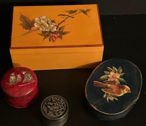 lot 144 image: Vintage Decorative BIRD & FLORAL Boxes and One OWL Trinket Box - Qty 4