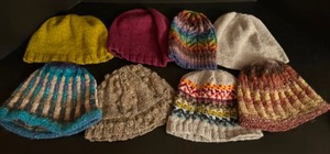 lot 148 image: Hand Knit BEANIE HATS - Qty 6