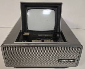lot 233 image: Vintage PANASONIC Television Portable Pop-Up TV Radio 